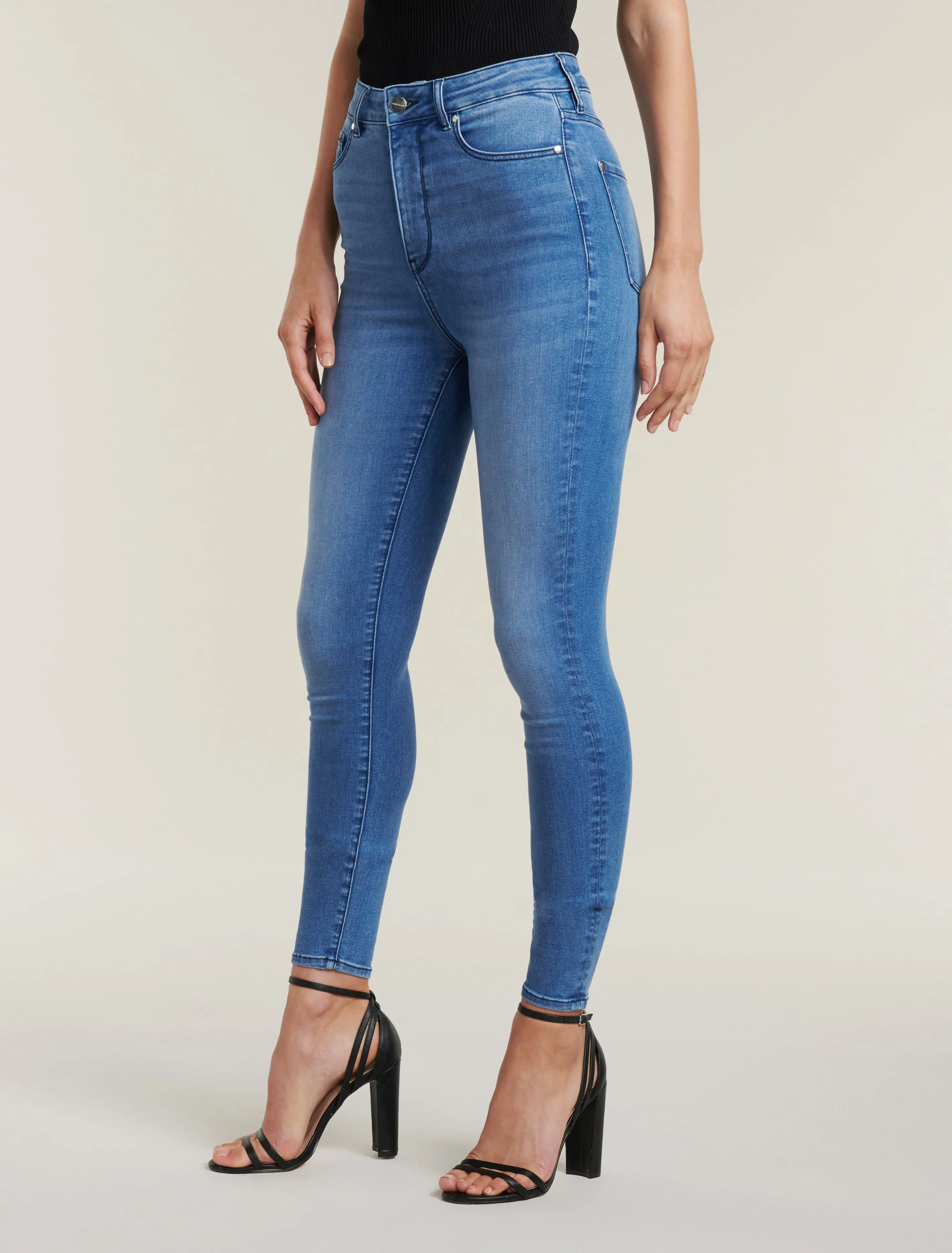 Bella High Rise Sculpting Jean