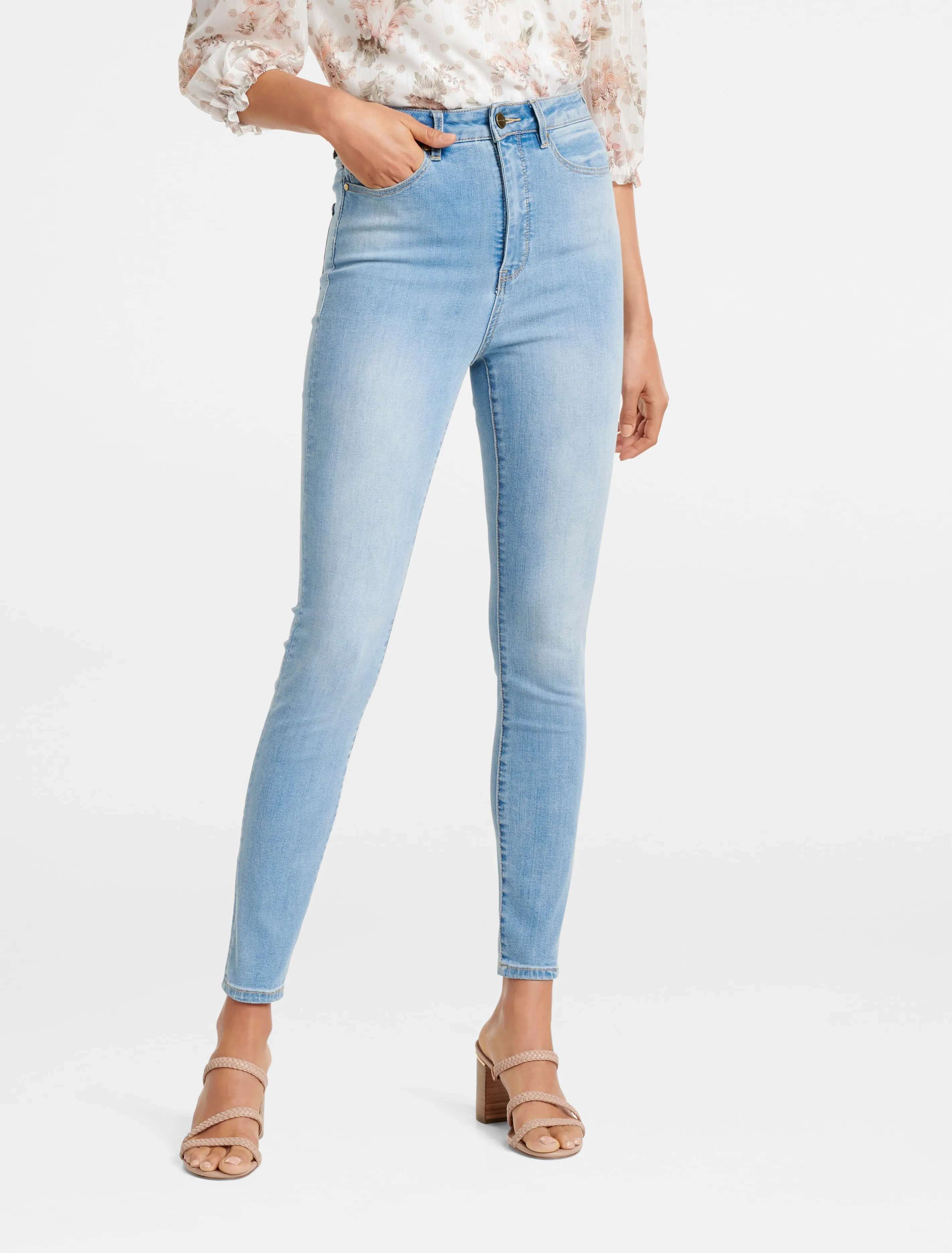 Bella High Rise Sculpting Jean