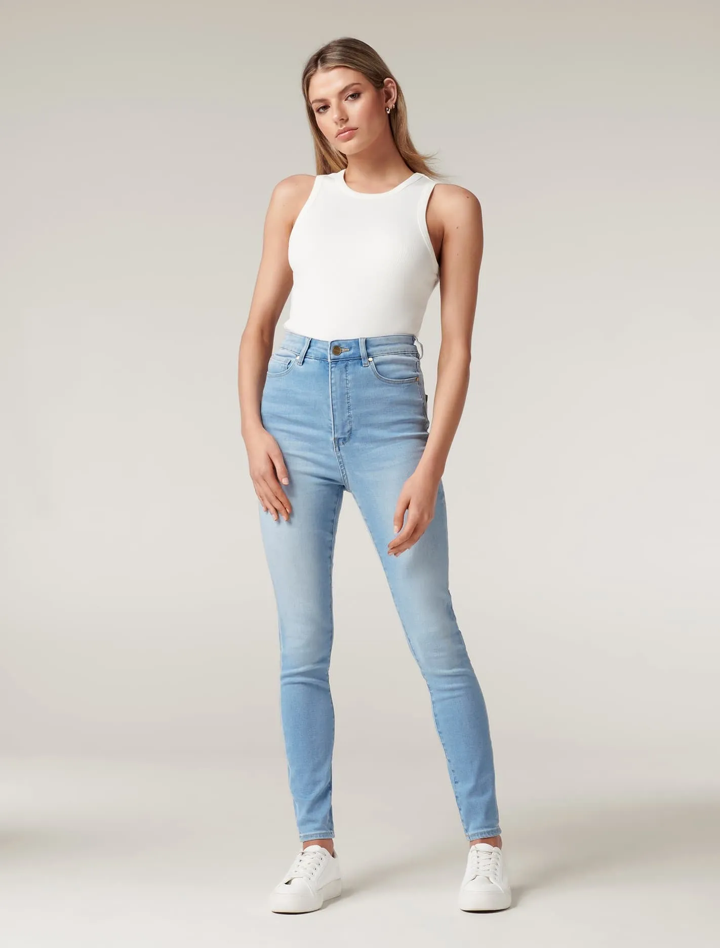 Bella High Rise Sculpting Jean