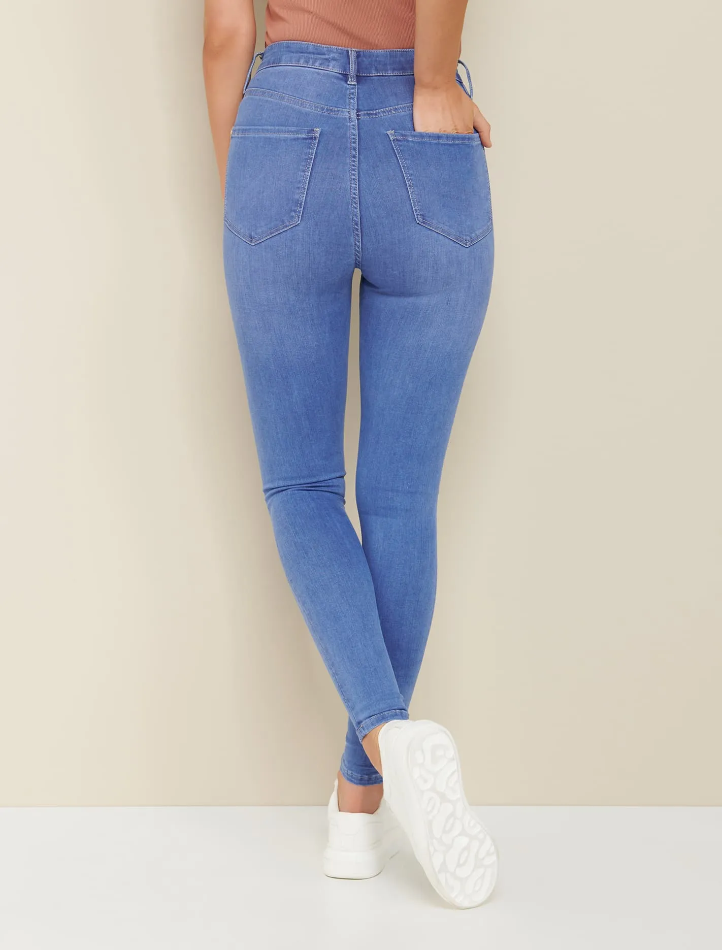 Bella High Rise Sculpting Jean