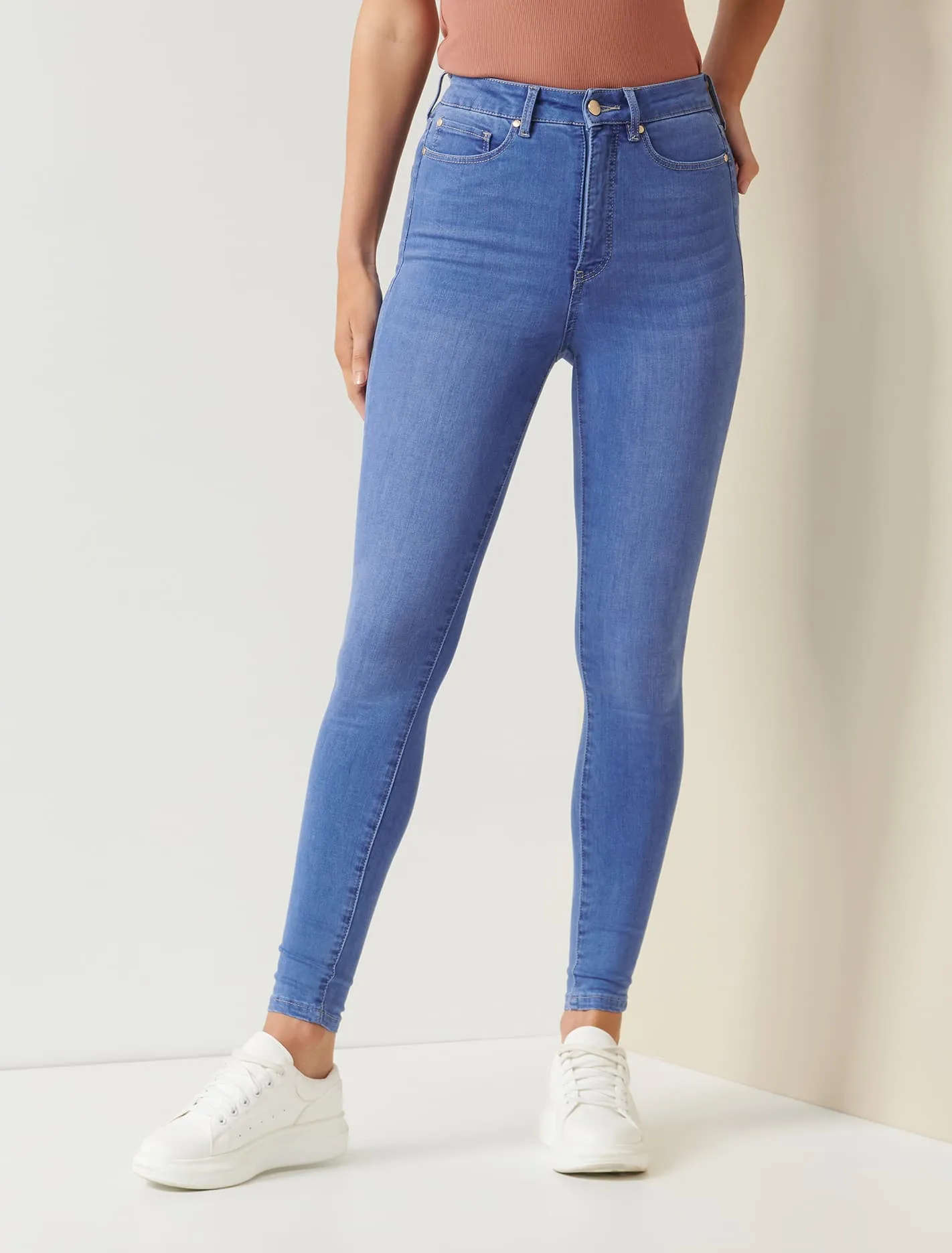 Bella High Rise Sculpting Jean