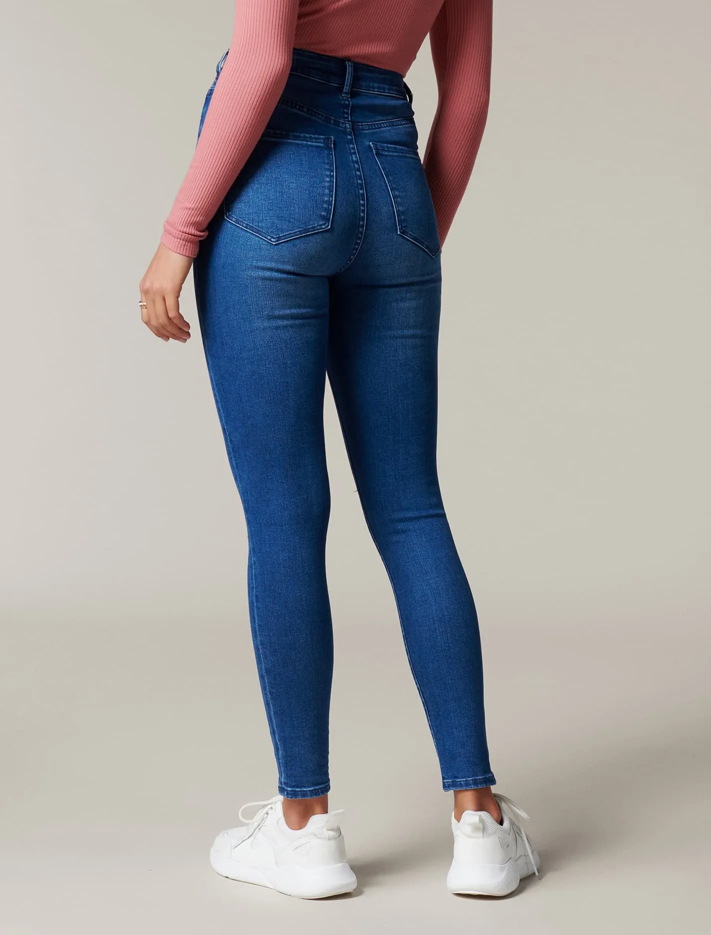 Bella High Rise Sculpting Jean