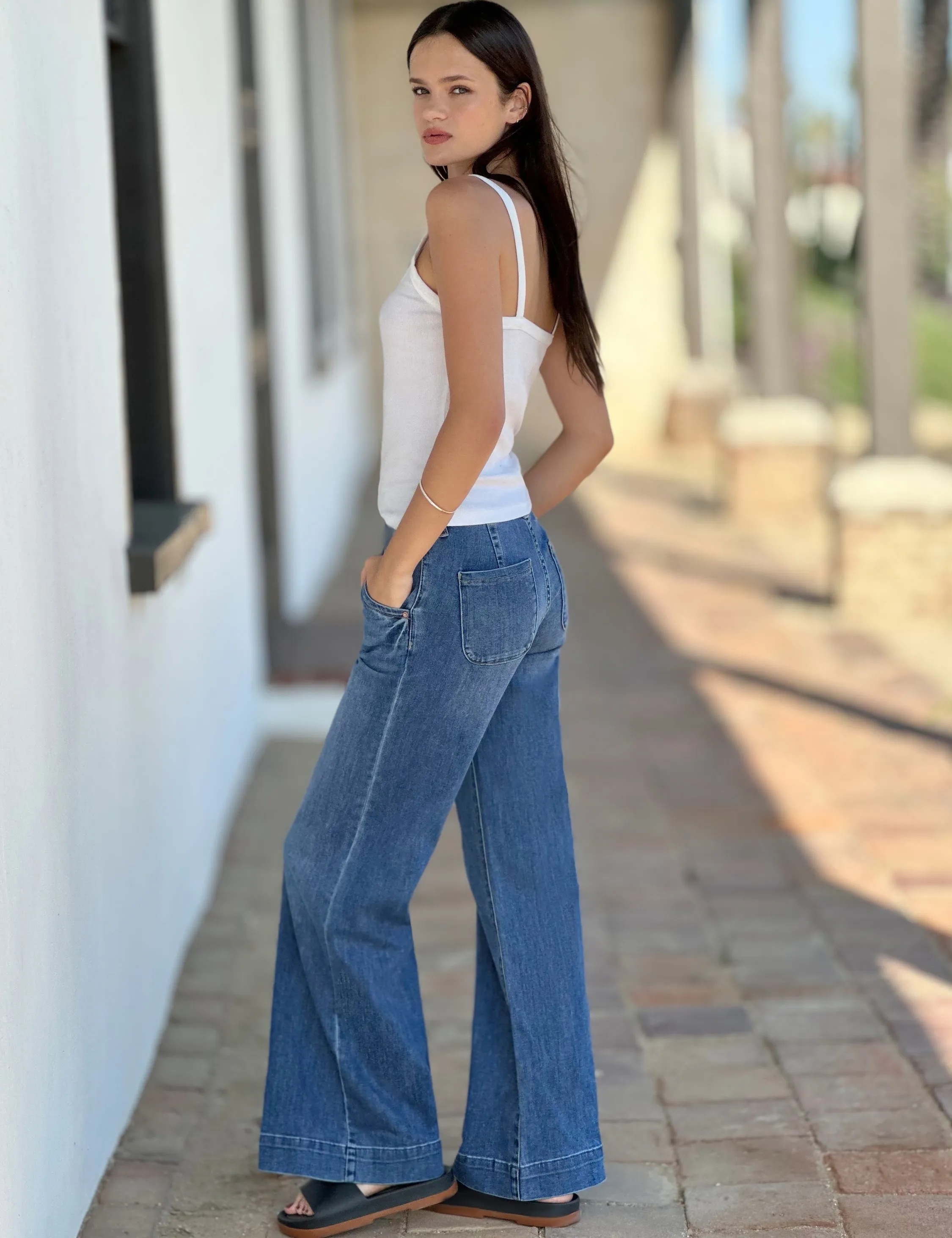 Daily Wide-leg Jeans