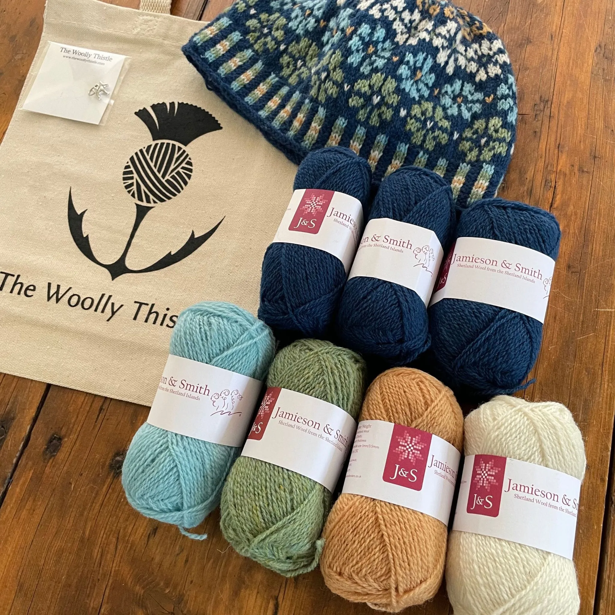 Flowers of Fortrose Hat & Mittens Kit - J&S 2ply