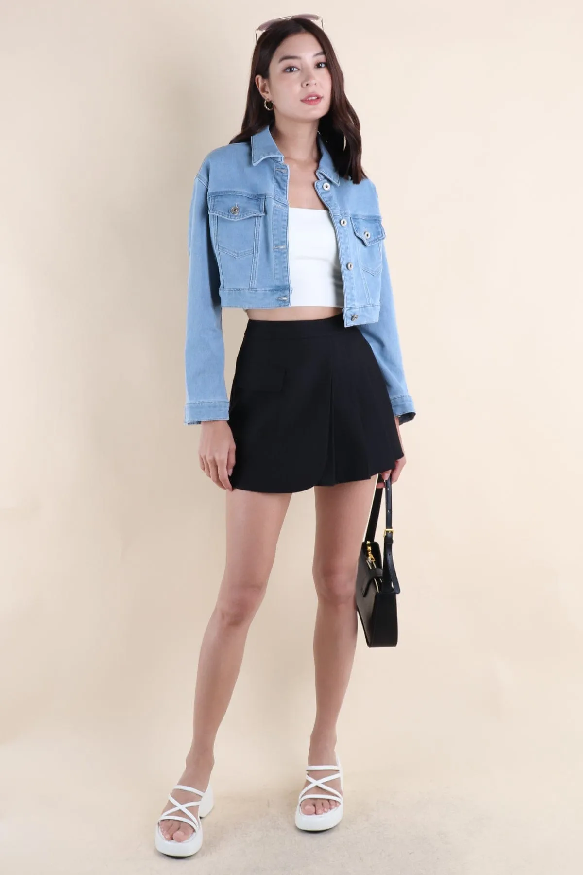 LUNA CROPPED DENIM JACKET IN BLUE