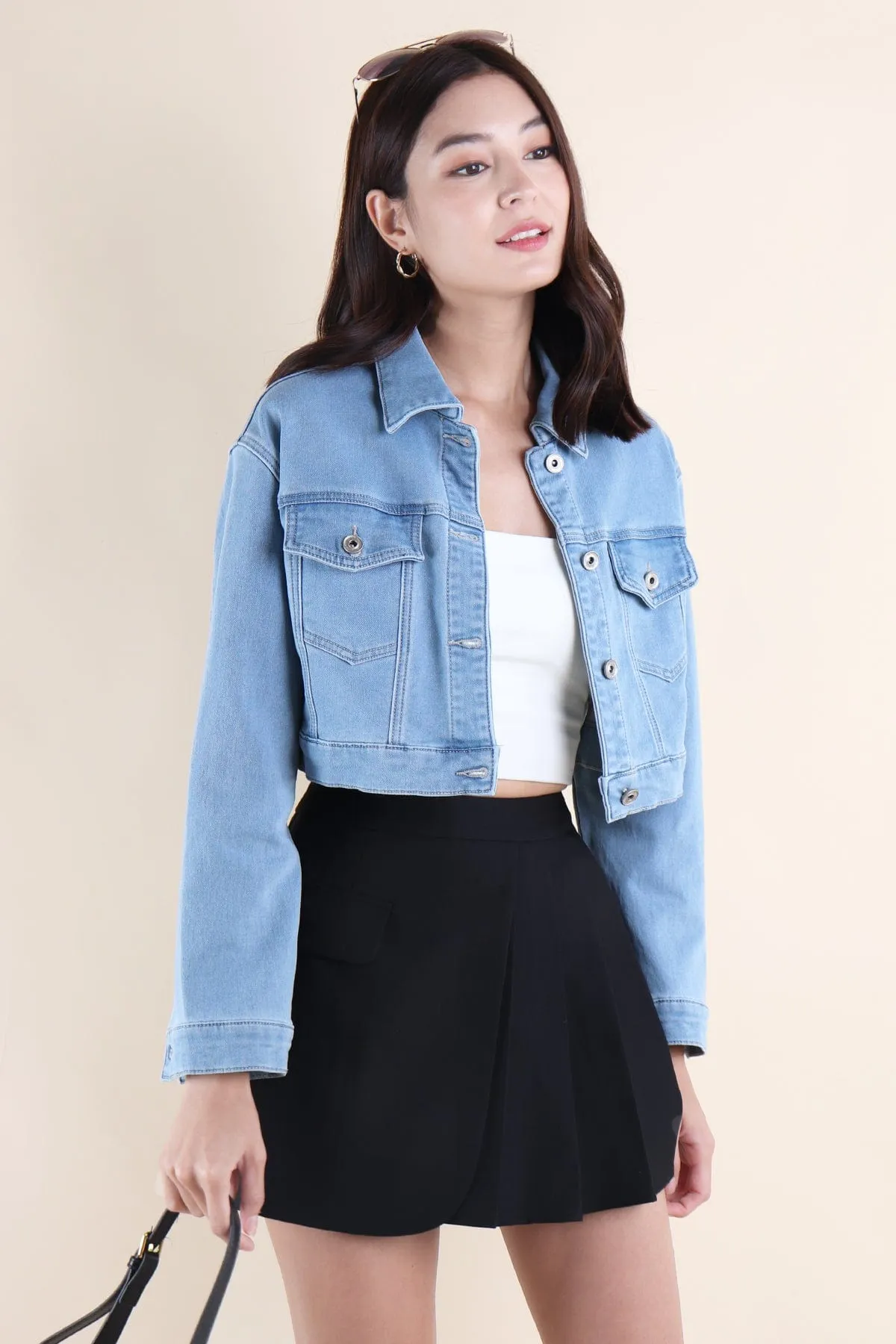 LUNA CROPPED DENIM JACKET IN BLUE