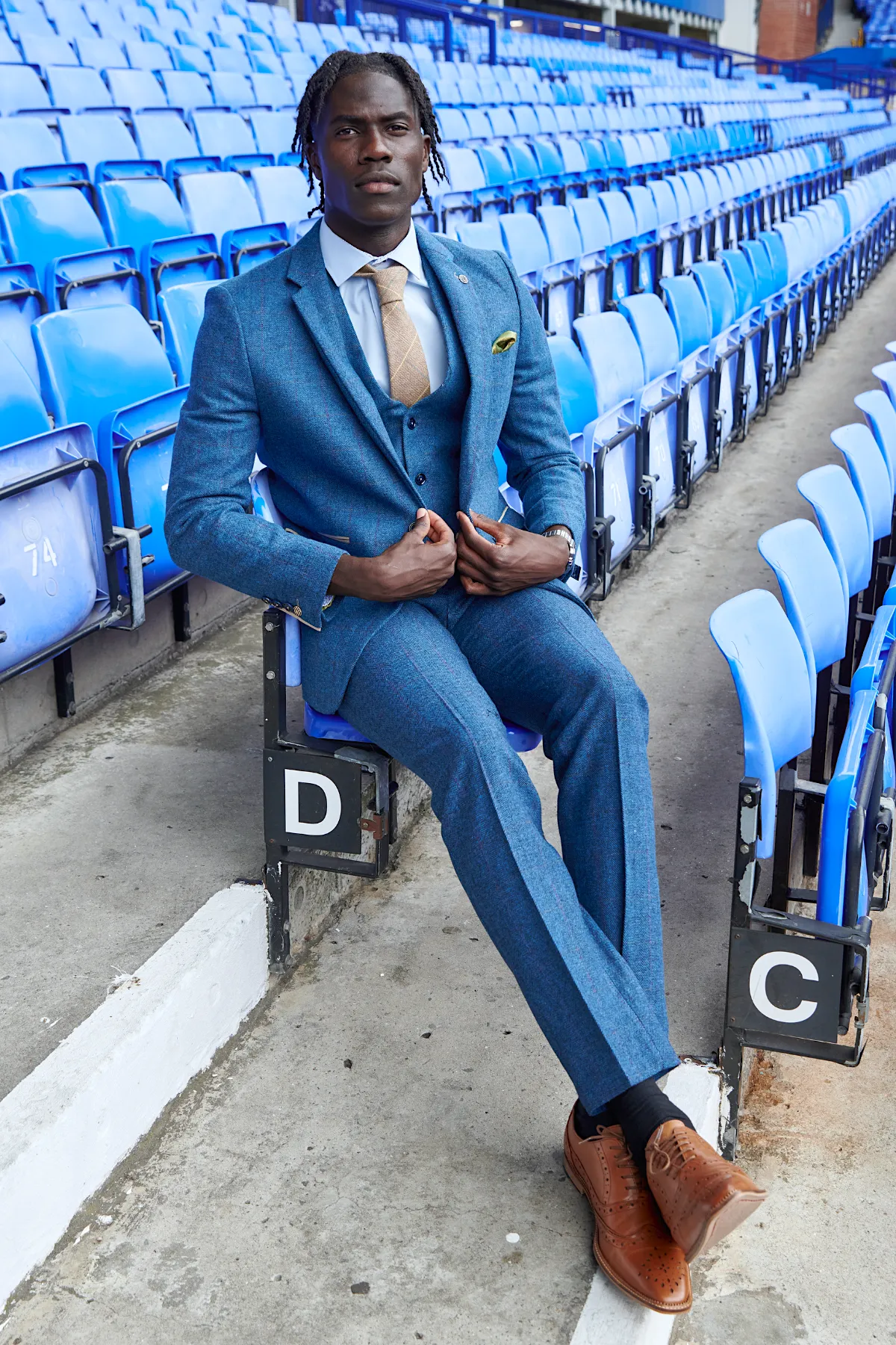 The Everton Collection | Amadou Onana in Dion Blue