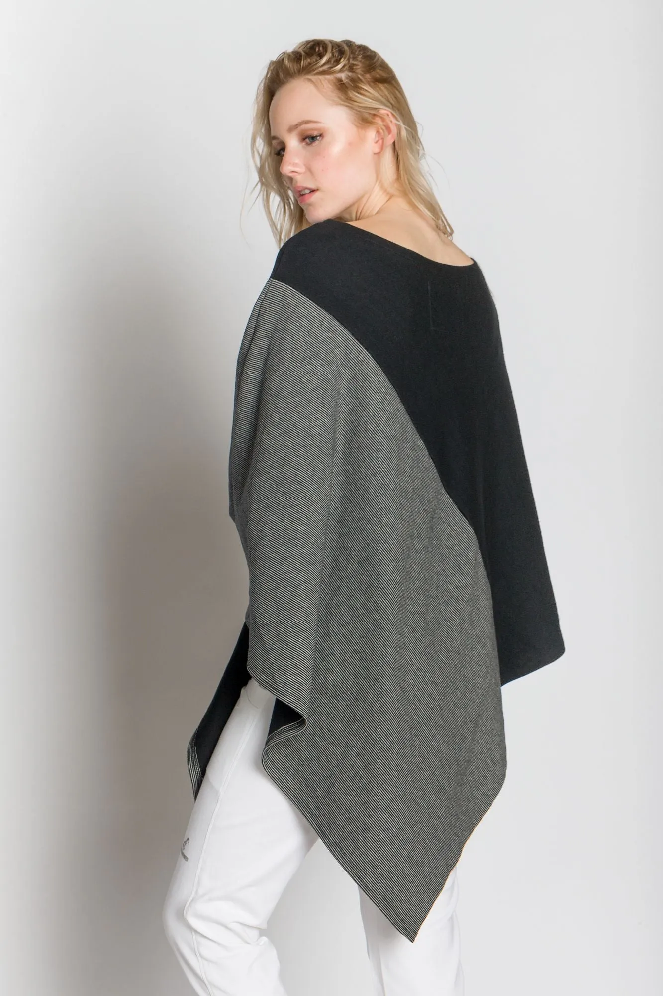 The Women's Wanderer Poncho