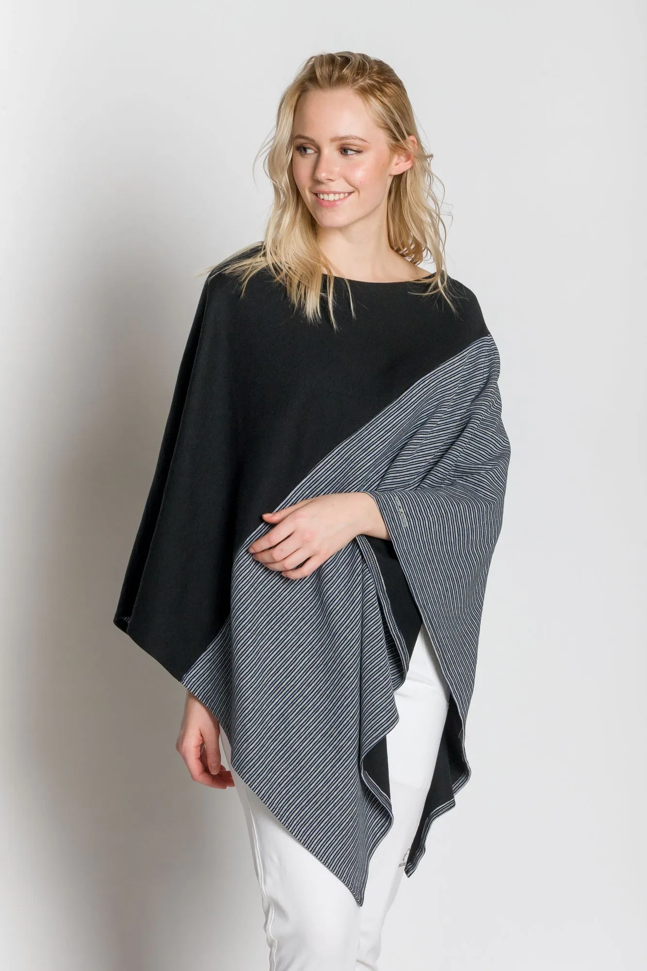 The Women's Wanderer Poncho