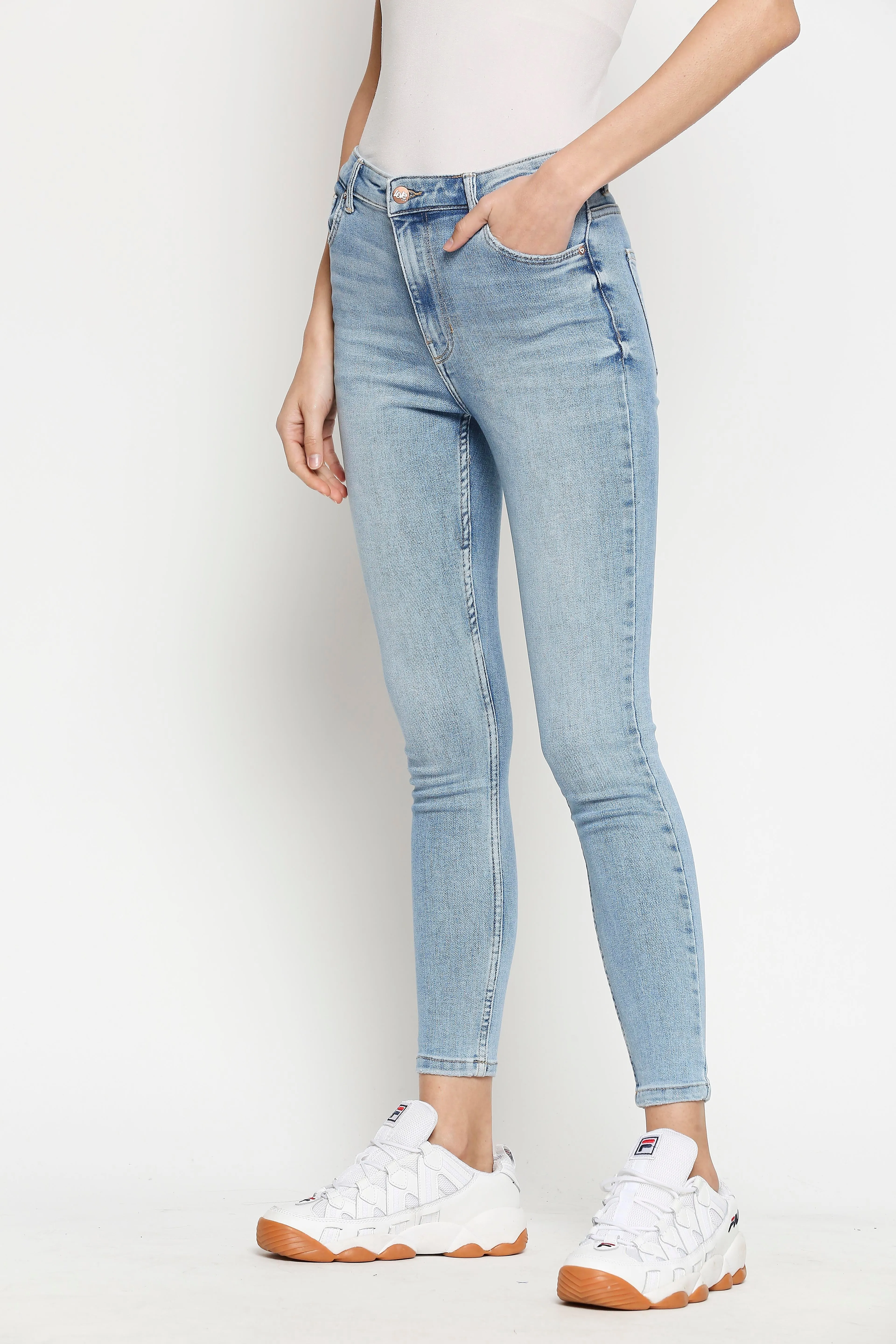 Vienna Highwaist Light Blue Skinny Jeans